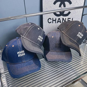 Miu Miu Hut-2728