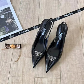 PRADA Patentleder spitze Zehen Schnalle Stiletto High Heels-2961